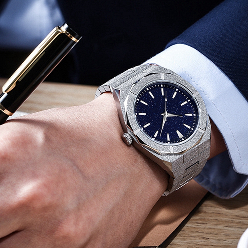 Reloj dorado Stardust cepillad - Luxury Lifestyle Gifts reseña y precio